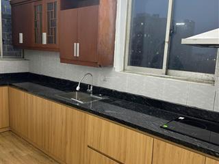 Cho thuê căn hộ tòa b11b khu nam trung yên, nguyễn chánh, yên hòa. dt 118m2, 3pn, 2vs, căn góc