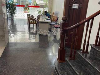 Cho thuê tầng 1 + 2 ngõ 26 nguyên hồng, đông đa, hà nội. dt 60m2 thông sàn thang máy