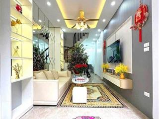 Nhà yên lũng 5 tầng giá 4.x tỷ, cạnh mầm non an khánh, 100m ra đại lộ thăng long, ngõ thông