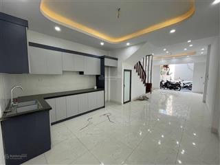 Nhà la phù 40.6m 3 ngủ giá chỉ nhỉnh 5 tỷ full đồ