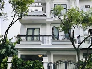 Bán biệt thự khu dân cư sadeco ven sông dt 7x18m (126m2) hầm trệt 2 lầu giá từ 21 tỷ thương lượng