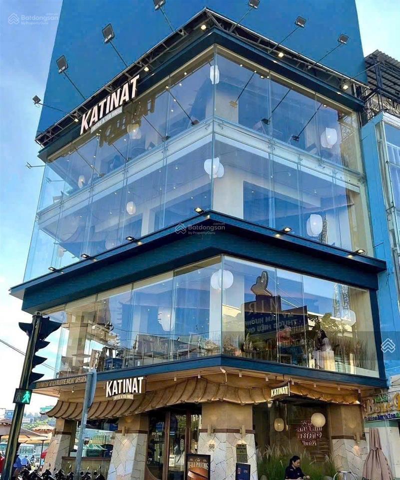 Góc 2mt nguyễn trãi ngay vòng xoay phù đổng bến thành q.1 10x15m  3 tầng  hđt 160tr  chỉ 33 tỷ