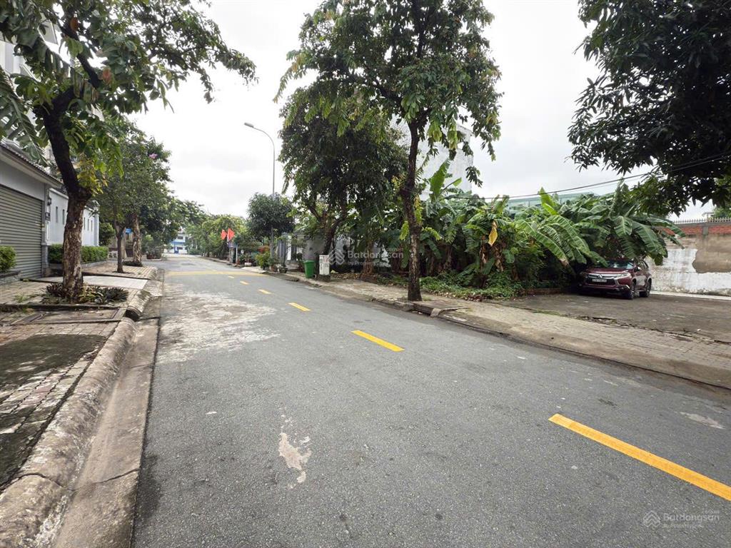 Khan hiếm! mặt tiền đường số 34 + trần não quận 2  dt 11 x 29m  ctxd hầm 6 tầng  giá 43.5 tỷ