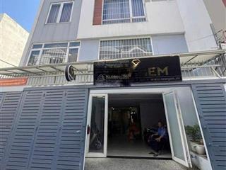 Tin được không ! chdv dòng tiền 1,8 tỷ/năm  ngay đại học ung văn khiêm  10x15m  6 lầu. giá 23 tỷ