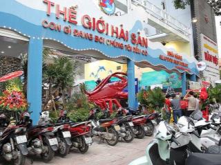 Siêu phẩm. cho thuê mbkd phố nguyễn văn lộc. diện tích 350m2 x 3 tầng, mặt tiền 20m, giá 150tr/th