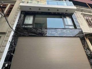 Bán nhà 63,9m2, 15,5 tỷ, cầu giấy, ô tô tránh, kinh doanh đỉnh.khu vực rất nhiều trường đại học.