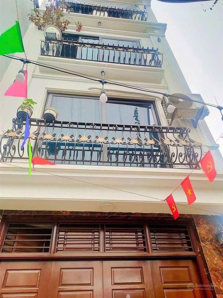 Bán nhà siêu víp mỹ đình, 45,6m2, 5 tầng kinh doanh, ô tô tránh, gần trường cao đẳng bách khoa.