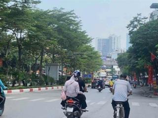 Bán siêu hiếm nguyễn phong sắc  trung tâm cầu giấy, 4 tầng 89,1m2, ô tô đỗ cổng.