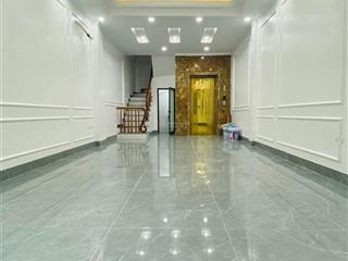 Bán nhà siêu phú thượng, tây hồ 11 tỷ, 40.1m2, 5 tầng, thang máy, hàng hiếm, ô tô tránh kinh doanh.