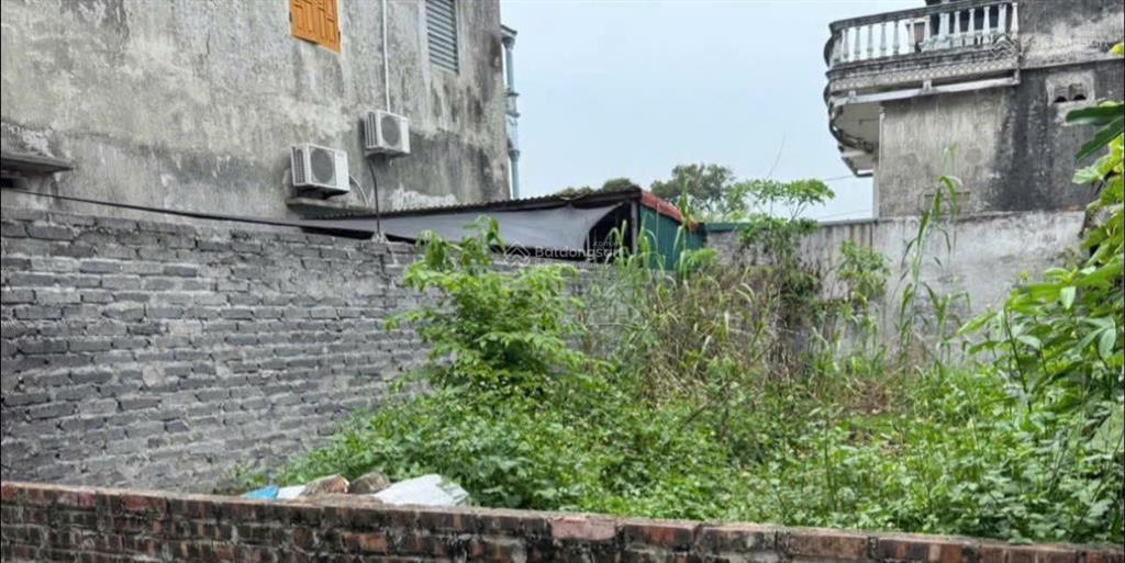 Bán đất trung tâm cầu giấy, 142.1m2, giá tốt, chính chủ, ô tô tránh kinh doanh, mặt tiền khủng