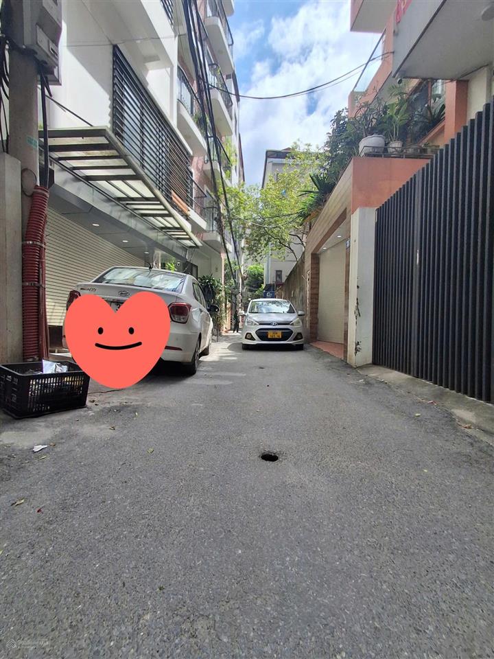 Cc cần bán nhà bồ đề 50 m2 ra hồng tiến. dt 35 m2 nhỉnh 7 tỷ