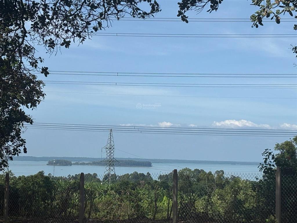 Gia đình đi nước ngoài cần bán gấp lô đất vườn  view hồ trị an  sẵn nhà tại thống nhất