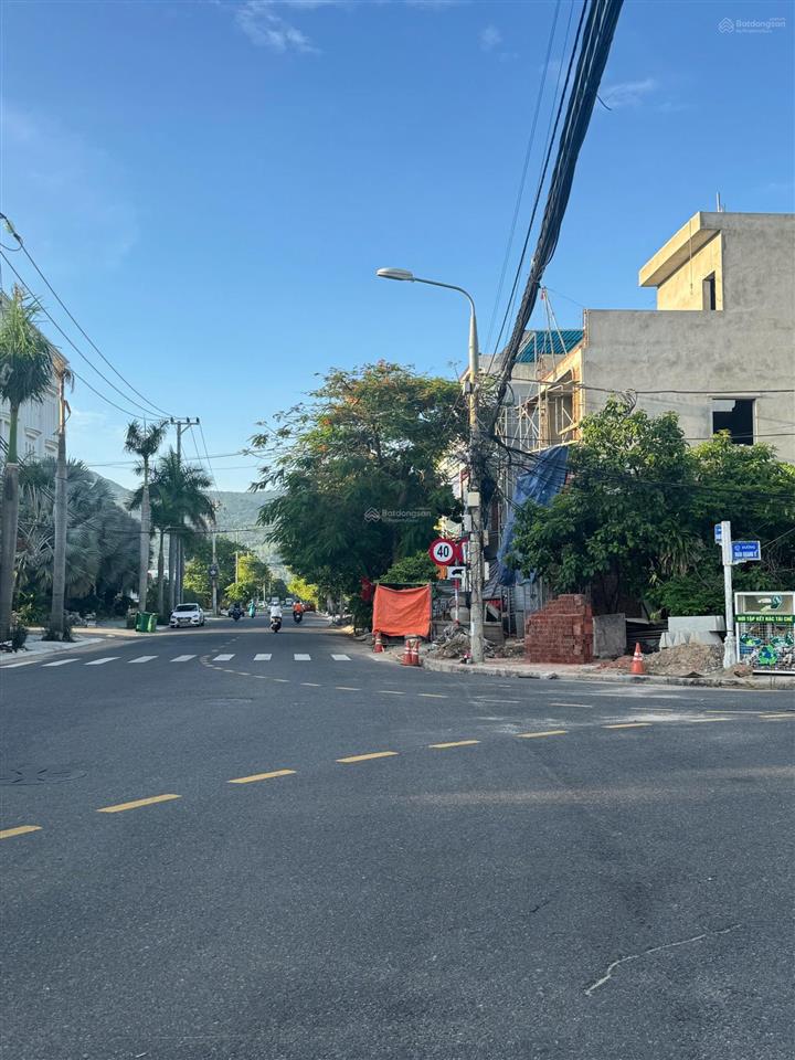 Bán đất góc 2 mặt tiền 15m đường trần nhân tông. vị trí đẹp