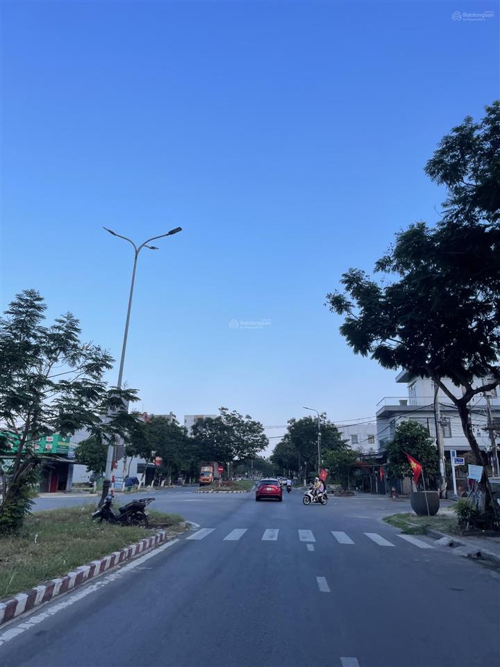 Bán lô đất đường 30m chu huy mân dt 127m2 vị trí đẹp