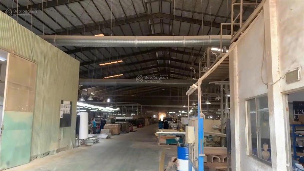 Cần bán kho xưởng mở rộng kinh doanh 2,2ha giá giảm cực sâu 160 tỷ, bình dương, thu nhập 7,5tỷ/ năm