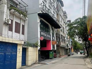 Bán nhà dòng tiền liễu giai  đội cấn  ba đình. 100m2 x 8 tầng lô góc thoáng sáng. dt 175tr/tháng