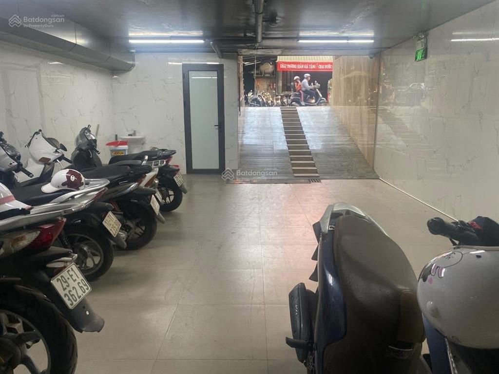 Bán nhà trích sài  lạc long quân, tây hồ, 136m2x9t mt 6m giá 57 tỷ. lô góc 3 thoáng, ô tô dừng đỗ