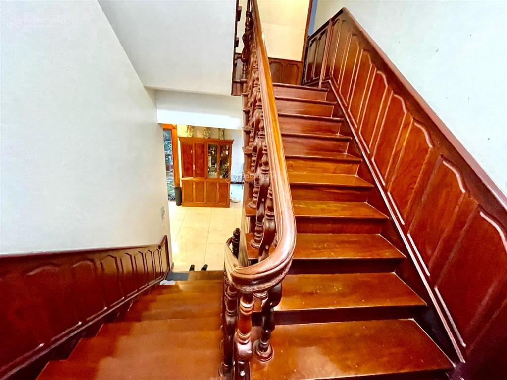 Bán bt vip mặt phố bậc nhất kđt linh đàm, 260m2 giá 79tỷ. yên tĩnh, thoáng mát, duy nhất 1 căn