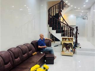 Bán gấp nhà mới xây 10,5 tỷ ở quận 5