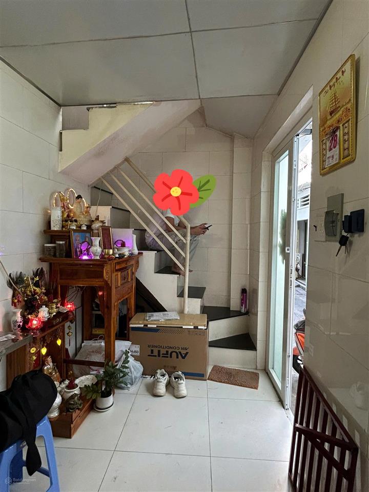 Nhà giá rẻ dưới 3 tỷ ngay tại trung tâm quận 5