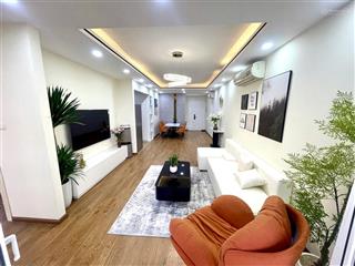Chính chủ cần bán căn góc 3pn, có lot oto, hướng mát, sẵn sổ thiện chí bán nhanh