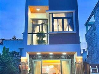 Bán nhà 3 tầng full nội thất đường số 20 khu hưng phú