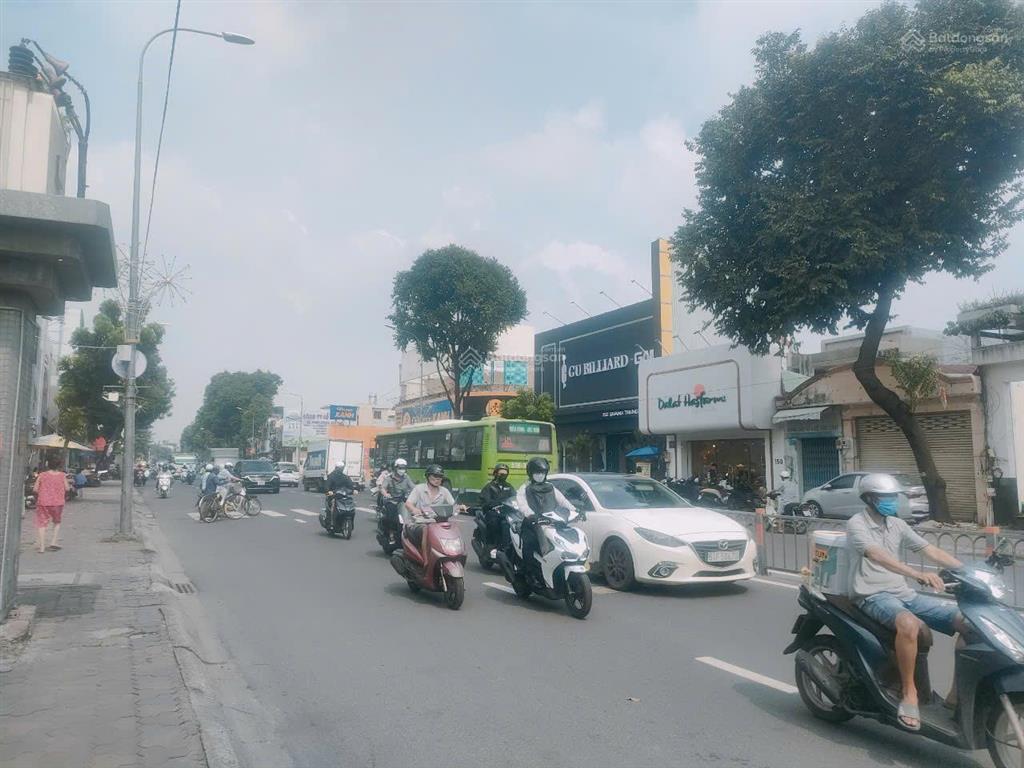 Cc bán nhà mt 252 quang trung, p10, dt 5,3x17m, hàng hiếm p10, giá 16 tỷ,  0919 818 *** gặp mr nam