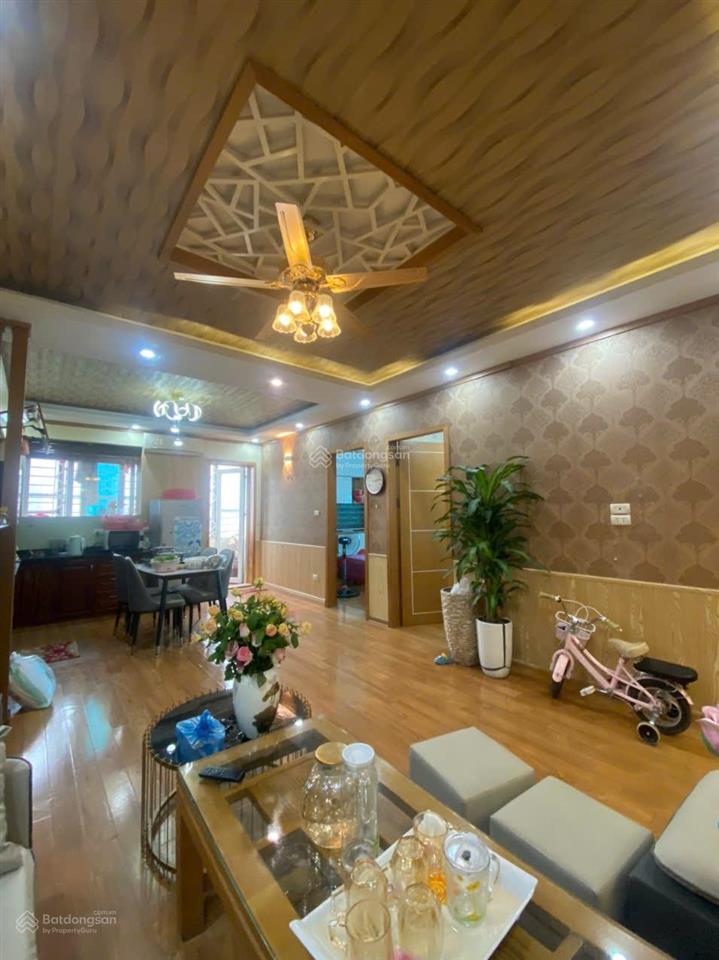 Bán nhà căn góc 3 mặt thoáng 4.75 tỷ (có thương lượng nhẹ với khách thiện chí).