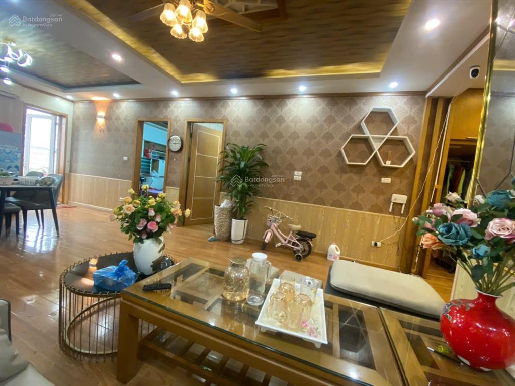 Bán nhà căn góc 3 mặt thoáng trung tâm kđt nam trung yên chỉ 4.75 tỷ