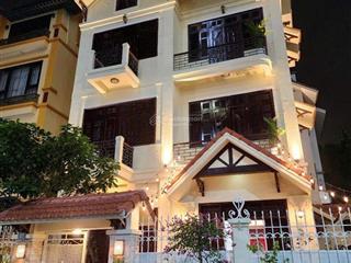 Biệt thự mỹ đình  ngõ to hơn phố thông khắp mọi nơi lô góc cực đẹp  kinh doanh sầm uất ngày đêm