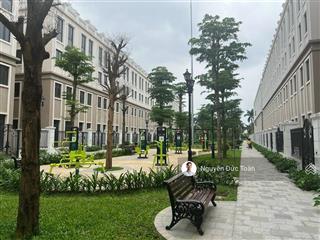 Cần bán gấp căn liền kề td12, vị trí siêu đẹp giá 9 tỷ, gần cụm chung cư, công viên và grand world