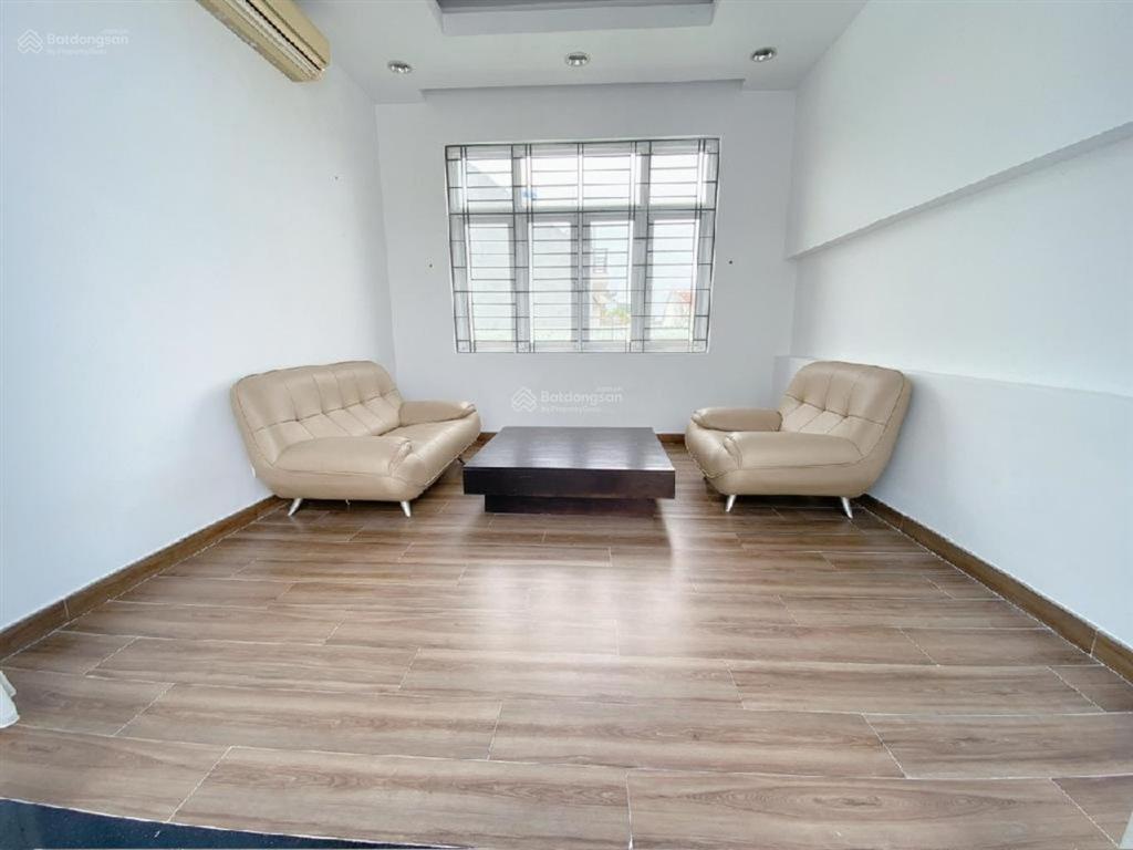 Đẳng cấp châu âu view sông ngay bến xe quận 8. 175m2, 3 tầng nội thất cao cấp