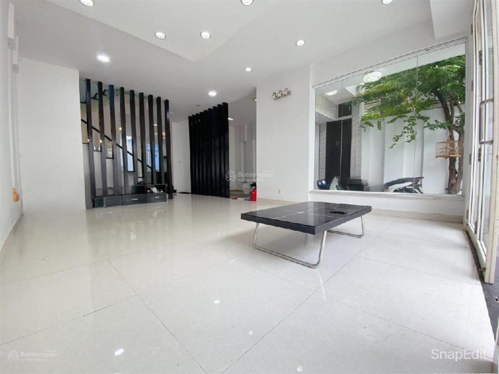 Đẳng cấp châu âu view sông ngay bến xe quận 8. 175m2, 3 tầng nội thất cao cấp