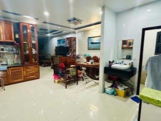 Bán biệt thự mặt tiền khu dân cư cao lỗ p4 q8