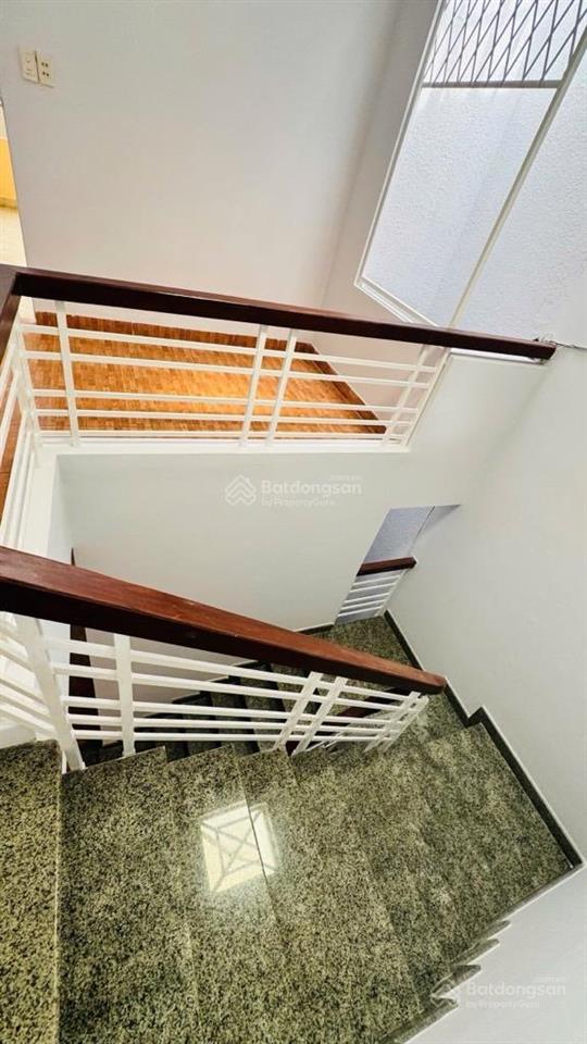 Nhà mặt tiền đường khu dân cư cao lỗ p4 q8 ngay parcmall