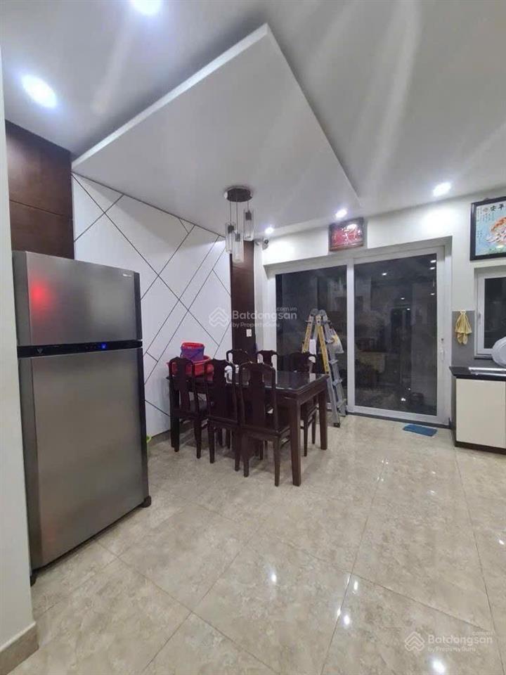 Nhà 5 tầng 100m2 mặt tiền khu dân cư trung sơn liền kề quận 7