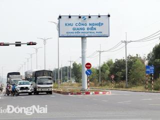Giảm mạnh! chỉ 900triệu  bán ngay lô đất sát kcn giang điền, gần chợ, dòng tiền 10tr/tháng, sổ sẵn