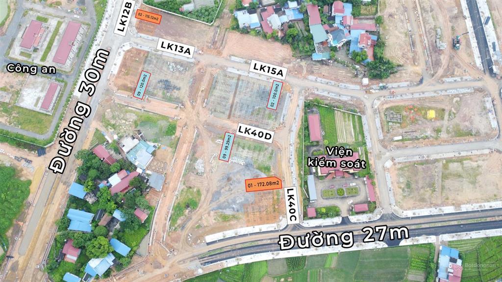 Lô đất nền hiếm có, đắc địa ba mặt tiền, mt 35.64m, diện tích rộng 138m2, vuông vắn, nở hậu tài lộc