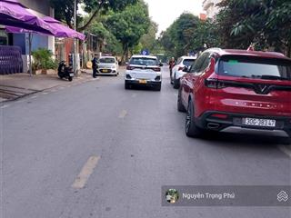 Bán đất dịch vụ dương nộihà đôngphân lôđường trước nhà 3 otodt 50m2mt 6m10tỉ.0981 585 ***