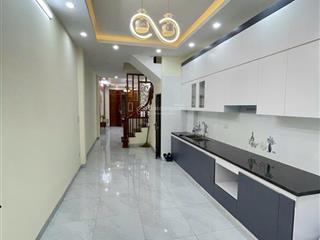 Lô góc hoàng văn thái, 48m2x4t rất gần mặt phố giá 8,75 tỷ (cam kết nhà thật giá chuẩn)