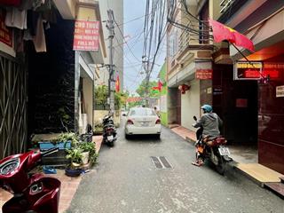Kim giang  ô tô vào nhà  52m x 5 tầng  ngõ thông kinh doanh