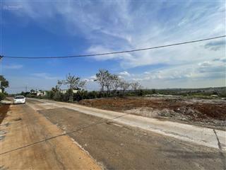 8m x 35m, có 330.6m2 thổ cư, sổ hồng 2 mặt tiền, nở hậu 13m
