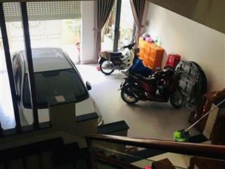 Cho thuê nhà 3 lầu kdc hưng phú thông liên phường q9 giá 24tr/tháng