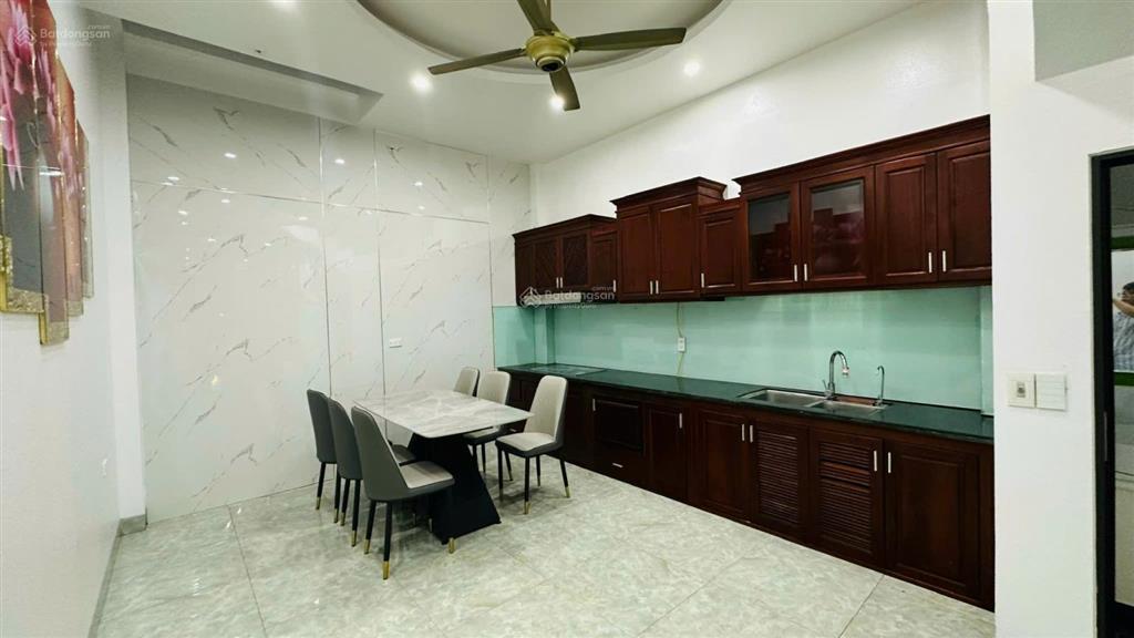 Bán nhà dịch vụ mậu lương 4 tầng dân xây 50m ô tô đỗ cửa