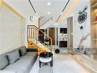 Nhanh tay sỡ hữu ngay nhà đ.bà hạt,p.8,q.10.gía chỉ 4 tỷ 500 tr.đối diện trường quốc tế việt úc