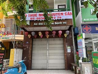 Cho thuê nhà nguyên căn 450m2 sàn 4 tầng đường trần hưng đạo, gần cầu rồng đối diện cầu tình yêu