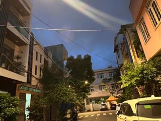 Bán nhanh nhà mặt tiền đường lê quý đôn, nhà mới, 3 tầng, trung tâm quy nhơn