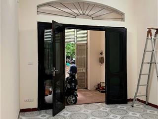 Chính chủ bán căn nhà 4 tầng phố tổ 6 p. quan hoa  cg 67m2 hướng đông nam  mặt tiền 4,3m nở hậu