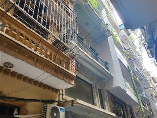 Cơ hội sở hữu ngôi nhà 5 tầng đẹp, gara ô tô, vị trí trung tâm quận bắc từ liêm