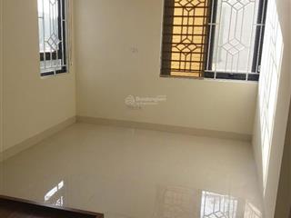 Cho thuê studio 35m2 căn góc thoáng đường hoàng quốc việt, full nội thất vào ở ngay giá chỉ 5tr2.